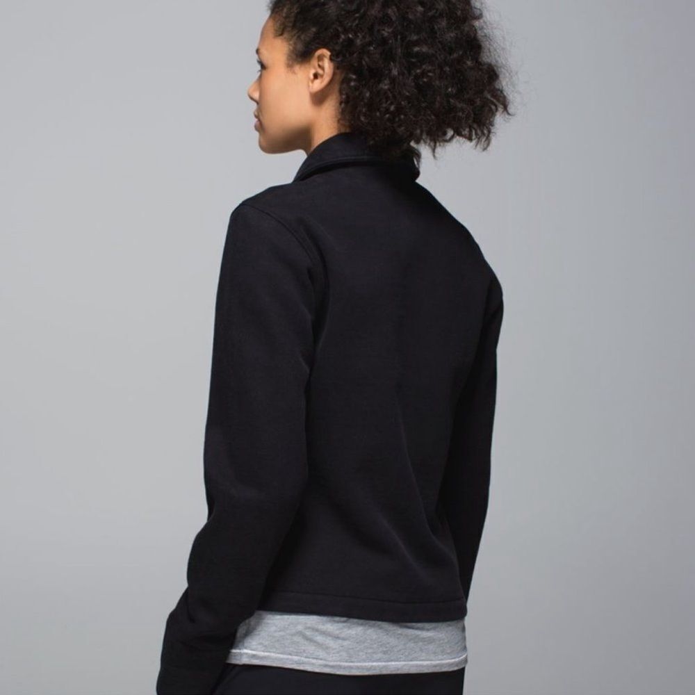 Lululemon Lab Shadow Jacket
Black size 4 - Picture 13 of 14
